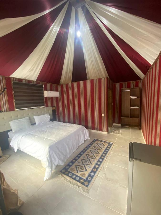 Отель Omar Ali Luxury Camp Вади-Рам Экстерьер фото