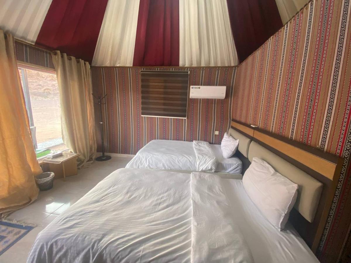 Отель Omar Ali Luxury Camp Вади-Рам Экстерьер фото